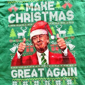 Make Christmas Great Again Trump Holiday Graphic Tee Women’s L
